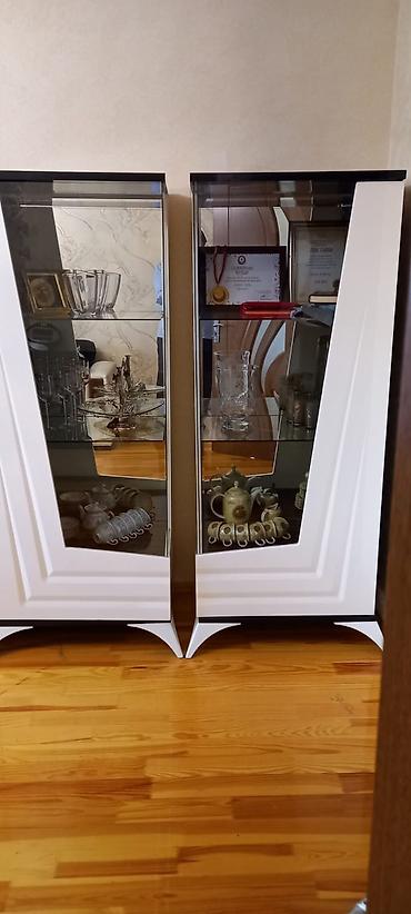 Dolab vitrinləri: Şüşəli dolab vitrini, İşlənmiş — 4