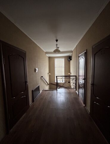 Долгосрочная аренда домов: 310 м², 9 комнат — 23