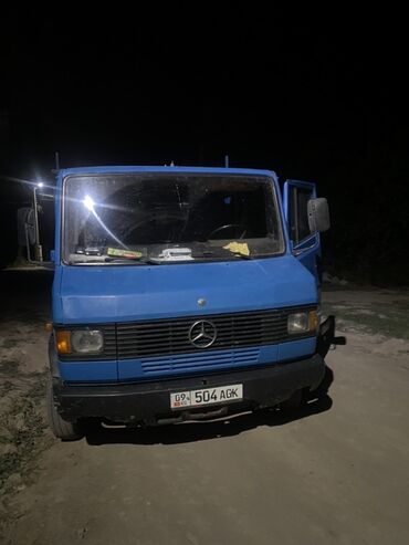 прицеп для мини трактора: Жүк ташуучу унаа, Mercedes-Benz, Дубль, 7 т, Колдонулган