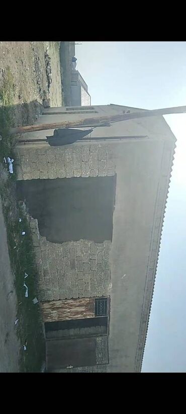 Digər kommersiya daşınmaz əmlakı: Bine gesebesimde. Sovxoxzda. Gurcustallilarin mehlesinde (deyilen — 4