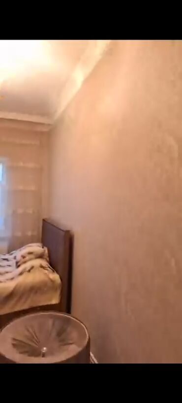 Uzunmüddətli kirayə mənzillər: Üzeyir .H küç 28 May metrosun yaxınlıqı 28 Moll qarşısı 2 otaqlı — 6