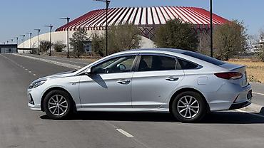 Продажа авто: Hyundai Sonata: 2019 г., 2 л, Автомат, Бензин, Седан — 4