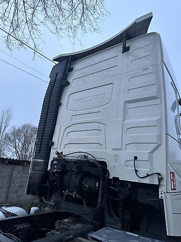 Тягачи: Тягач, Volvo, Без прицепа — 7