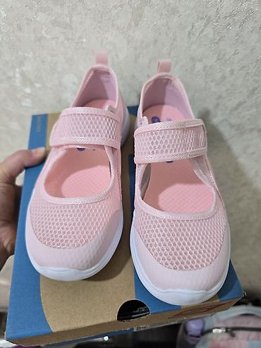 одежда для: Skechers детские сандалии/кросс-балетки. размер 30 но они большемерят — 4