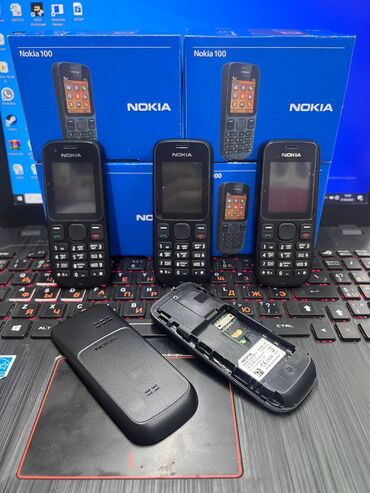 Nokia: Модель: NOKIA 100
Одна симочная 
Качество шикарная