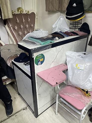 Кронштейны, стойки: Кронштейны, вешалки, ресепшн 10000сом полное оборудование бутика — 4