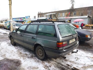 folksvagen passat: Volkswagen Passat: 1989 г., 1.8 л, Механика, Бензин, Минивэн