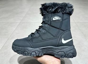 outfit cena: Čizmice ženske kolekcija jesen zima od 36 do 41 za samo 3600 din
pb — 4