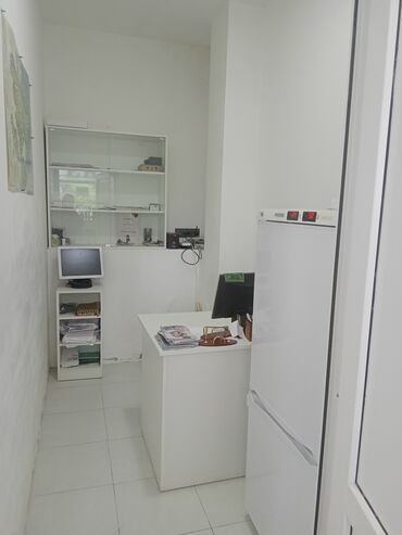 Sifarişlə aptek vitrinləri: Aptek avadanlıqları və daxili mebel komplekti Təsvir: - Reseptsiz və — 6