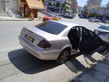 Mercedes-Benz: Mercedes-Benz E 270: 2.7 l | 2003 year Limousine at lalafo.gr Mercedes-Benz: Mercedes-Benz E 270: 2.7 l | 2003 year Limousine