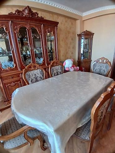 susə dolab: Qonaq otağı üçün, Yeni, Açılmayan, Oval masa, 6 stul — 4
