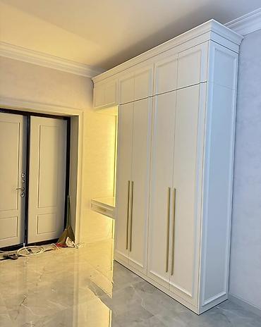 dəhliz dolabi: Elegans giriş dolabı və konsol güzgü modulu - Klassik dizaynlı — 2