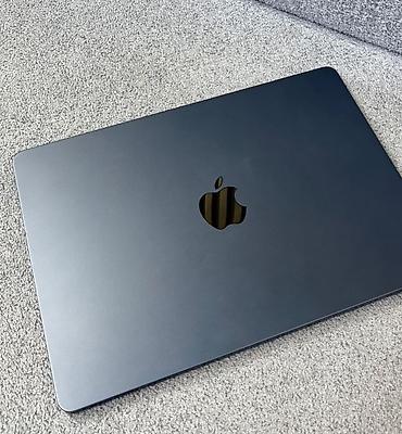 Ноутбуки Apple (MacBook): Продаю ультратонкий и мощный MacBook Air M4 в идеальном состоянии — 4