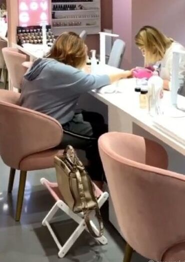 Ofis oturacaqları: Salonlar,Ev Ofis üçün Çanta Derjateli stulu.Açılıb Yığılan Salonlarda