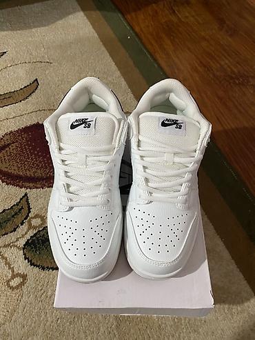 данки сб: Мужские кроссовки, 41, Nike, Новый, цвет - Белый, Платная доставка — 3