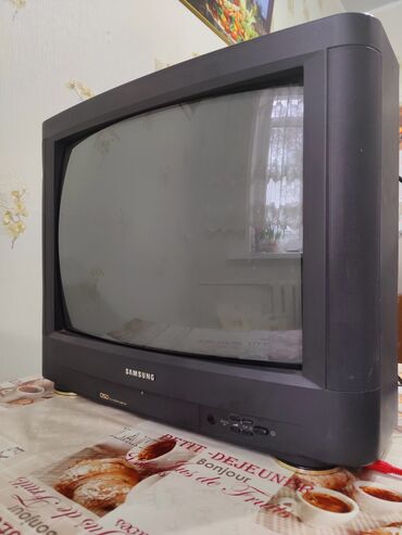 samsung s20 fe: Цветной рабочий телевизор. Производство Самсунг (Корея). Диагональ 54