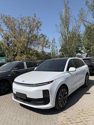 geely cool: Lixiang L7: 2025 г., 1.5 л, Автомат, Гибрид, Кроссовер — 1