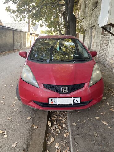 где купить машину дешевле: Honda Jazz: 2009 г., 1.3 л, Автомат, Бензин, Хэтчбэк