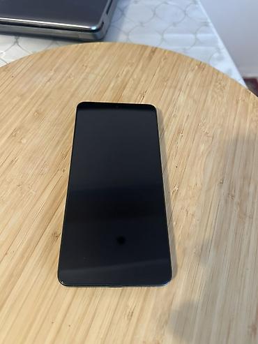 alcatel one touch 585: Poco rəng - Sarı, Sensor — 2