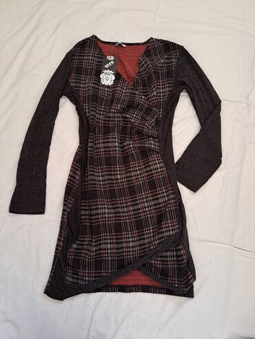 haljina sa etiketom kvalitet: L (EU 40), bоја - Šareno, Drugi stil, Dugih rukava