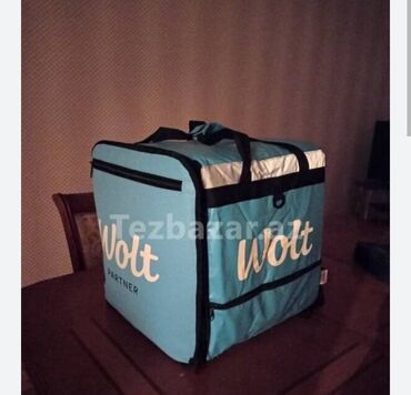 Wolt cantasi satilir iki cure var hem masin cun hem hem moped ucun