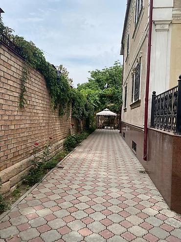 Аренда домов: 700 м², 14 комнат — 4