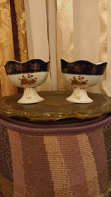 Digər dəstlər və servizlər: Kobalt Çexiya . Qiymətlər fərqlidir .6,8,10,12,15 manat . votsap — 14