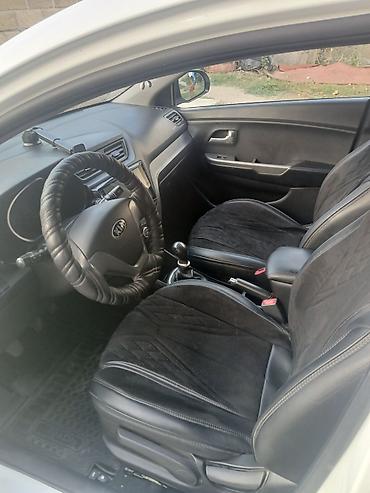 range over: Kia Rio: 2016 г., 1.4 л, Механика, Бензин, Седан — 2