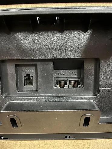 Fiksni telefoni: Innovaphone IP111 – IP stoni telefon Karakteristike: - LCD ekran 8,89 — 5