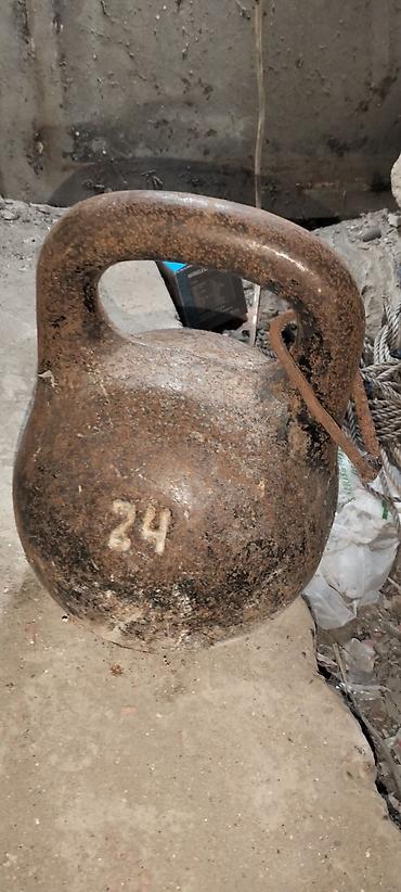 Спортивный инвентарь: Dəmir girya – 24 kq - Kütlə: gövdədə “24” işarəsi (24 kq). - — 2