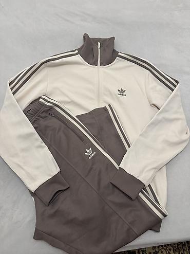 Женский костюм adidas оригинал 100 % в красивом бежевом цветекостюм
