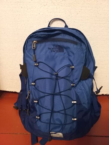 голуби животное: Продается фирменный рюкзак The North Face. 100% оригинал и отличном