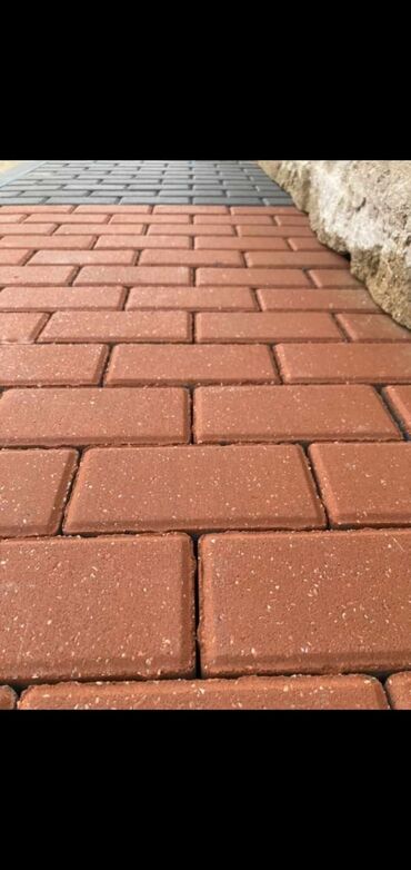 Tamet: Müxtəlif çalarlarda olan beton plitələrdən hazırlanmış səki örtüyü -da lalafo.az — 24 Tamet: Müxtəlif çalarlarda olan beton plitələrdən hazırlanmış səki örtüyü — 24