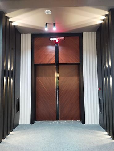 Другие услуги: Установка межкомнатных дверей и напольных плинтусов МДФ — 2