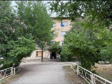 срочно продаётся 1 комнатная квартира в районе ошского рынка по улице кенсуйская: 1 комната, 21 м², Общежитие и гостиничного типа, 2 этаж