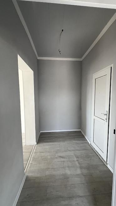 продаются дом: 3 комнаты, 70 м², 4 соток, Бишкек, Собственник — 10