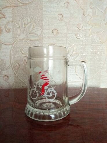 Другие товары для кухни: Продаю: 1. Пивной бокал. Объём 0,5 л. Цена 150 сом; 2. Пивная кружка — 2