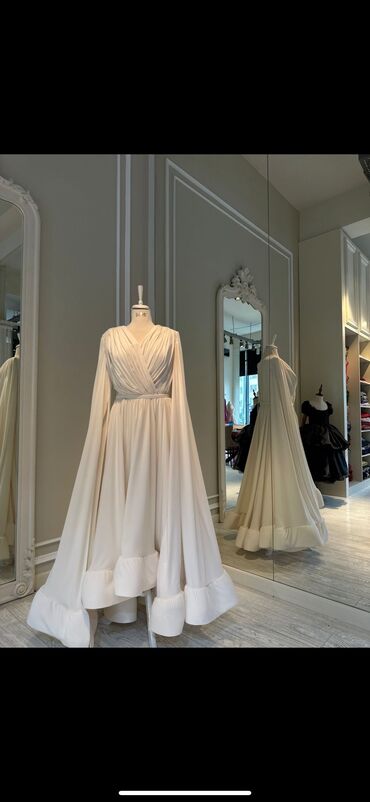 ziyafet geyimi: Ag don satilir. Zakaza couture'da tikilib baha giymete. Satilir 350