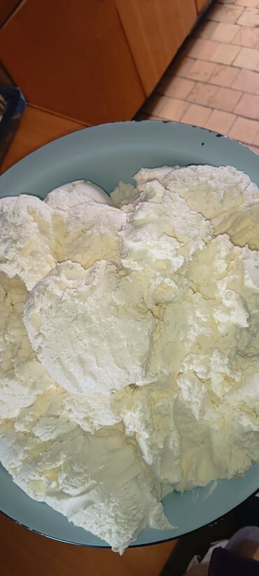 Молочные продукты и яйца: Домашний таза даамду сузмо сатылал эчтеке кошулган эмес 200 сом 1 кг