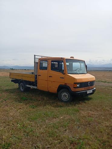 hyundai excavator: Легкий грузовик, Mercedes-Benz, Дубль, 3 т, Б/у — 3