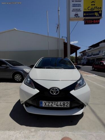 Toyota: Toyota Aygo: 1 l. | 2016 έ. Χάτσμπακ — 3