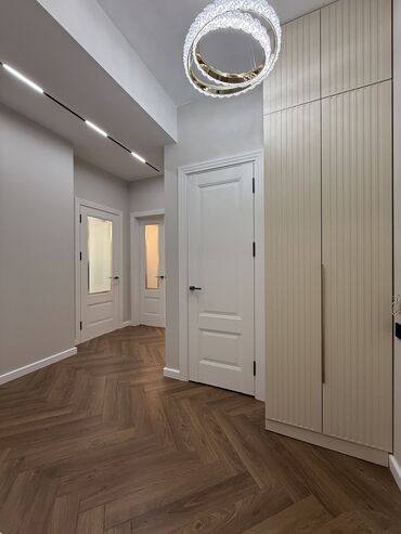 Продажа квартир: 2 комнаты, 77 м², Элитка, 8 этаж, Дизайнерский ремонт — 10