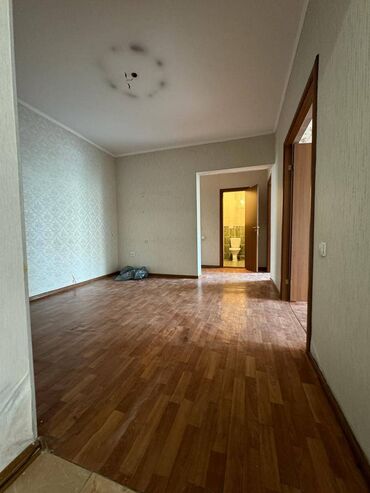 3 комнаты, 77 м², Индивидуалка, 1 этаж, Косметический ремонт