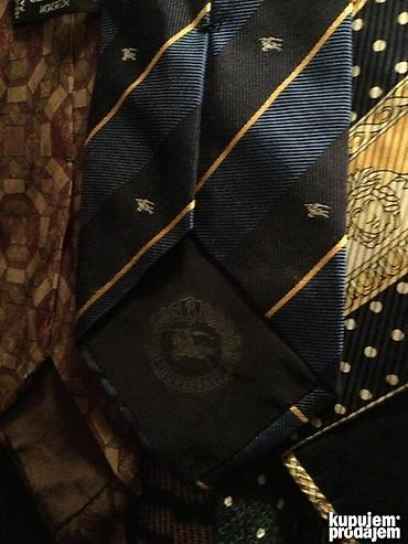 Kape i aksesoari: VERSACE, DAKS London Yves Saint Laurent Christian Dior Burberry — 13
