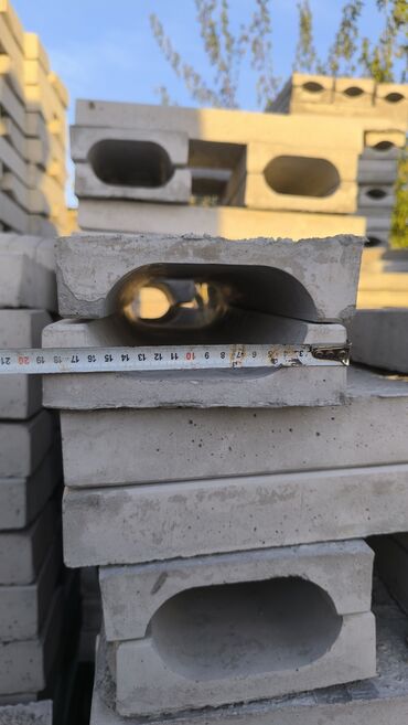 Тротуарные бордюры: Тротуарный бордюр, ЖБИ (Железобетонный), Другие особенности, 100 — 30