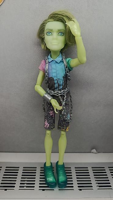 ucuz kuklalar: Monster high - Рorter geiss - Yaşıl tonlarda bədən və saç, yanlara dar — 2