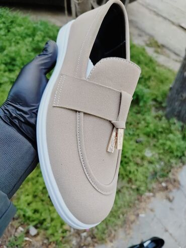 Ayaqqabılar: Seriya və tək tək satış. Ödənişli Ünvana çatdırılma var. Obtavoy — 18