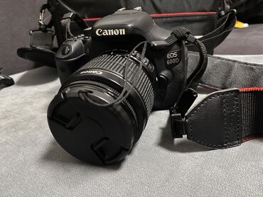 Фотоаппараты: Продаю фотоаппарат CANON 600D 15 000 В идеальном состоянии В