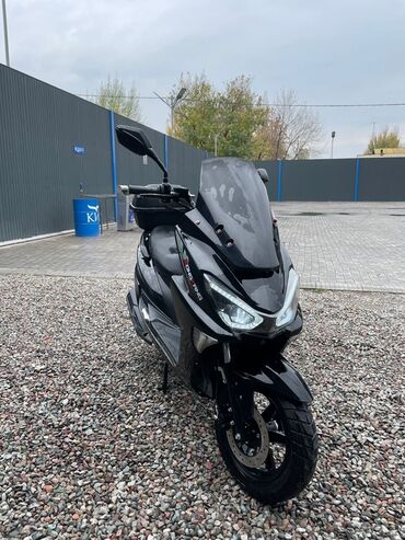 купить шины в бишкеке бу: Макси-скутер 150 куб. см, Бензин, Колдонулган