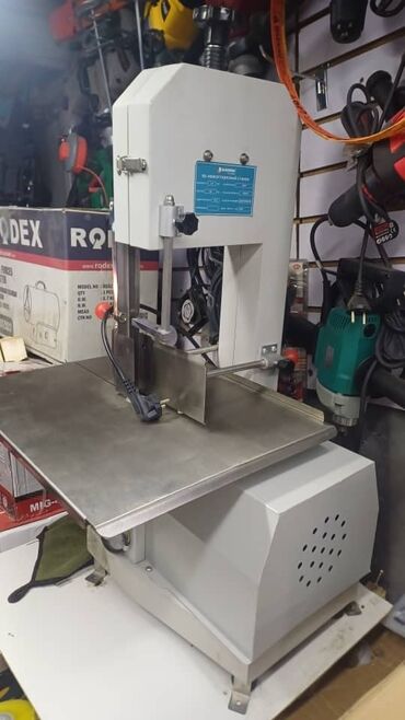 Мясорубки: #Алфа 400 мясо реска ленточный пила 2.000кват 220ват подарок 5 лента at lalafo.kg — 4 Мясорубки: #Алфа 400 мясо реска ленточный пила 2.000кват 220ват подарок 5 лента — 4